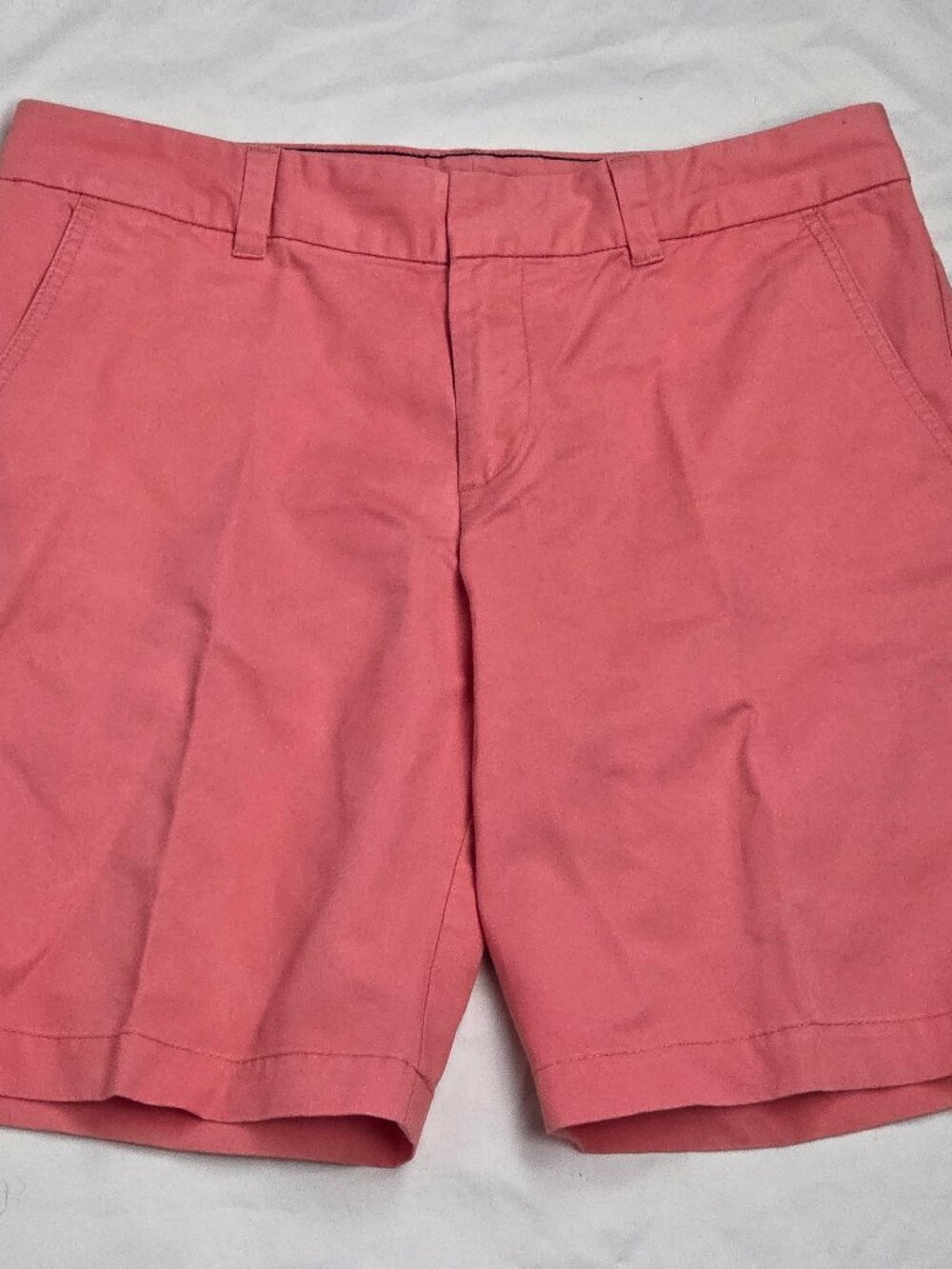 Mens Shorts Size 8 Tommy Hilfiger